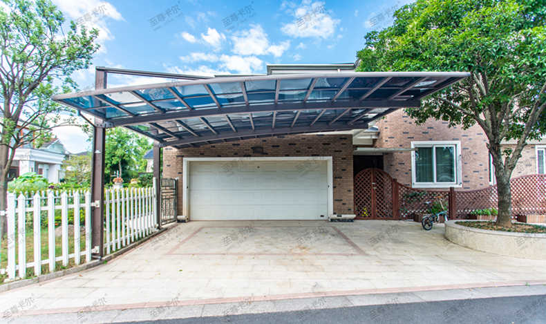 至尊卡爾停車棚只能停車？不、它還有其它優(yōu)點......