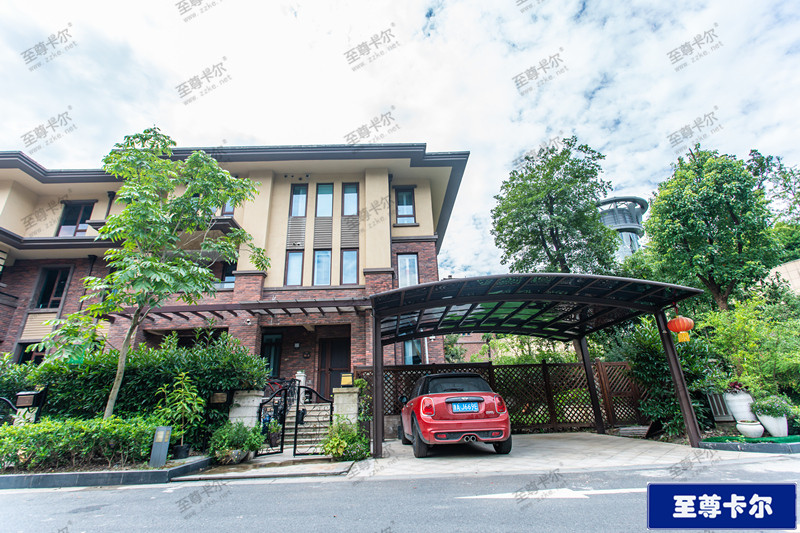 別墅安裝汽車棚，尊貴只是最需要考慮的一點