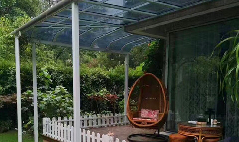 露臺是做陽光房好？還是搭建雨棚好？認真看完就知道了