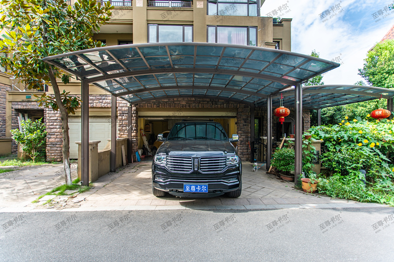 鋁合金車(chē)棚款式多樣——至尊卡爾