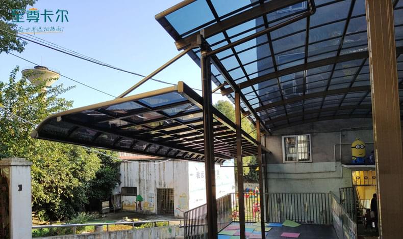 成都鋁合金雨棚廠家？