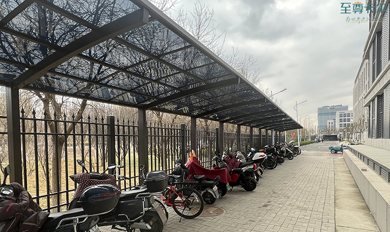 充電電動(dòng)車棚圖片？小區(qū)充電樁車棚圖片？